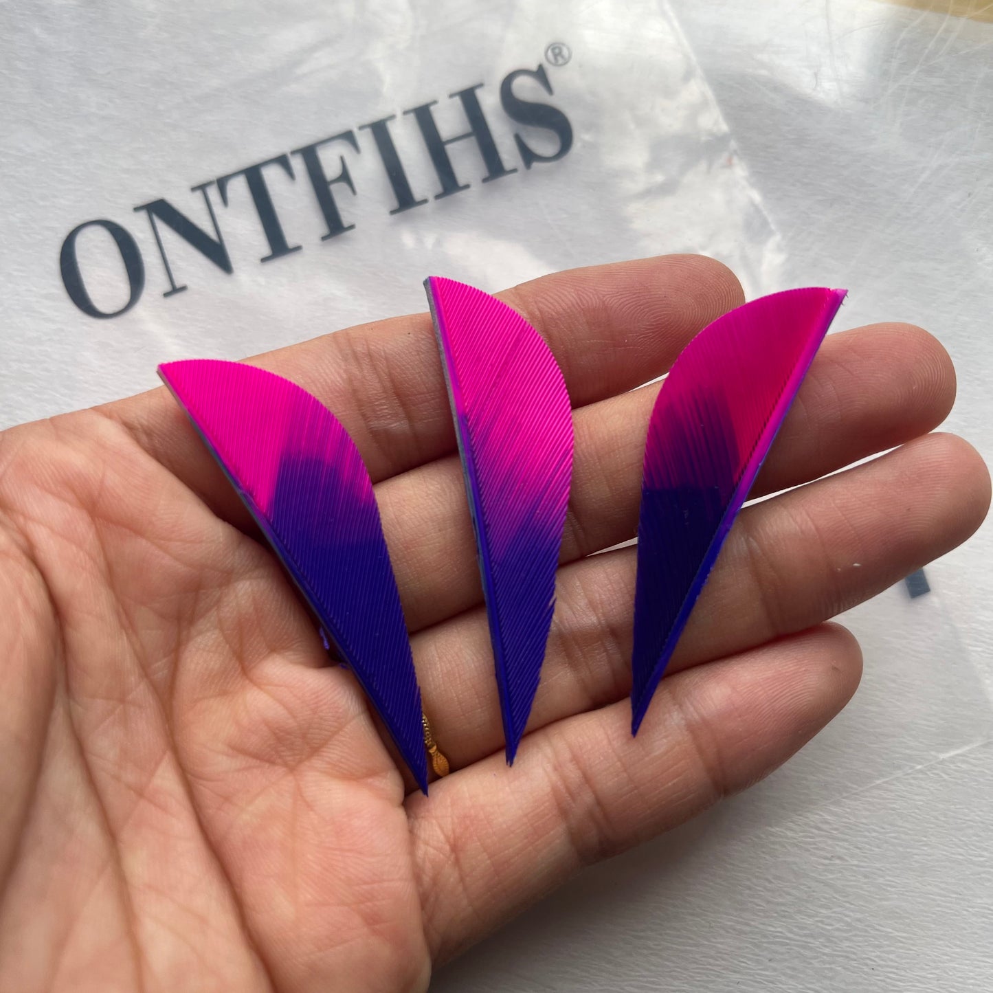 ONTFIHS arrow feathers shield and parabolic